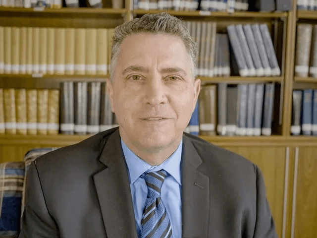 Dr. Shem Malmquist